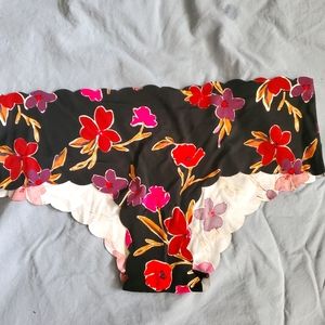 Soft Floral Print Panties.